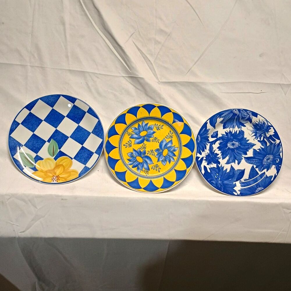 Vintage Johnson Bros Hopscotch Blue & Churchill Floral Plates England Lot of 3